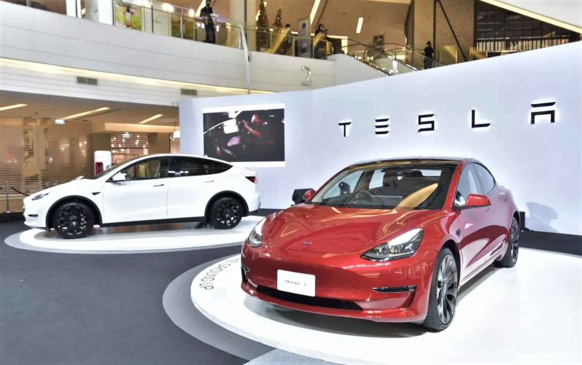 Tesla Receives Over 4K Vehicle Orders on First Day of Sales in Thailan